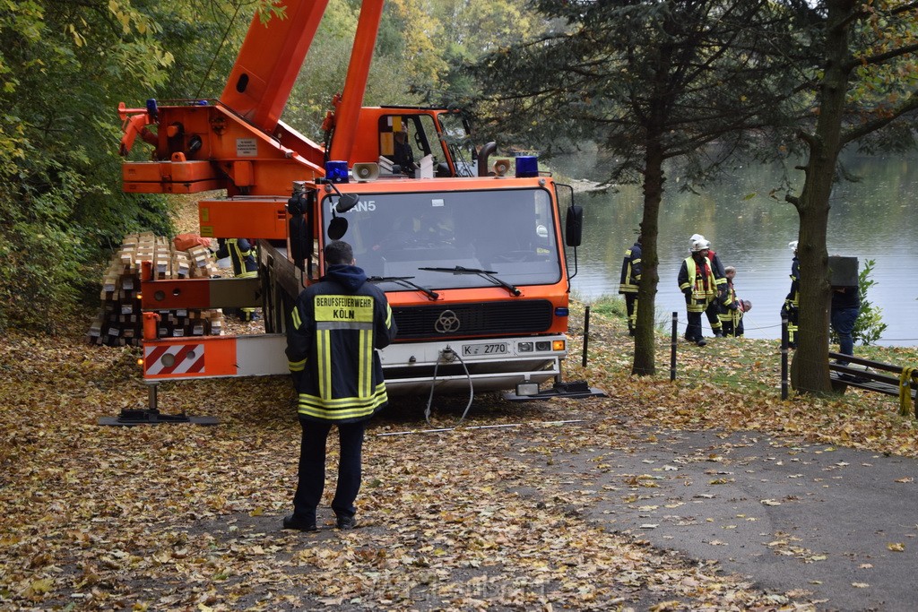 Einsatz BF Koeln PKW im See Koeln Esch P195.JPG - Miklos Laubert